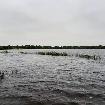 6 Person In Nyaraló *